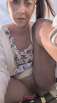 Онлайн чат XXX Risky_julia2330