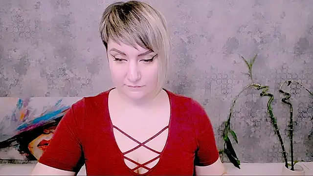 แชท XXX สดของ Djullia