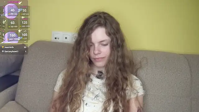 RayaNenlia live XXX chat