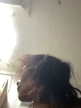 Dellah27's Live XXX Chat