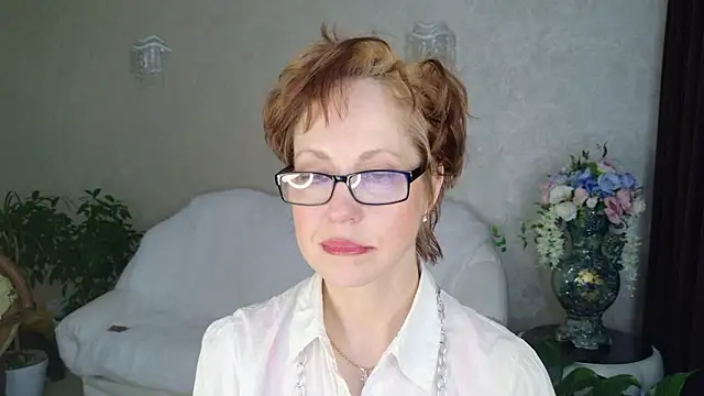 LioraWeiss' Live XXX Chat