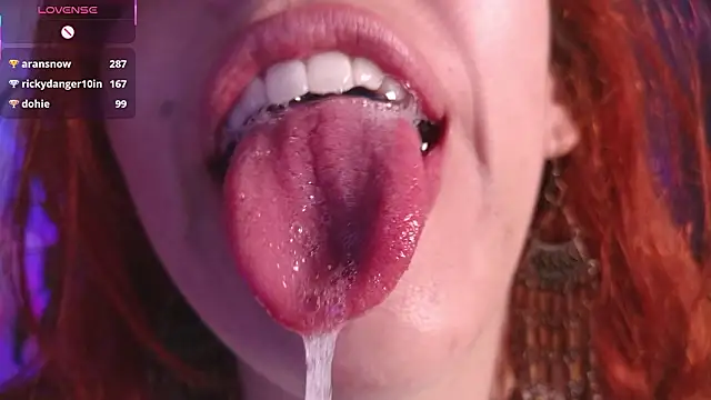 Онлайн чат XXX bri_von_dhara__