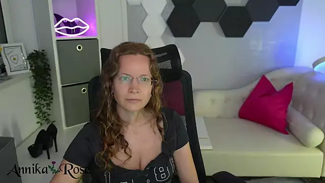 AnnikaRose Live XXX-chat