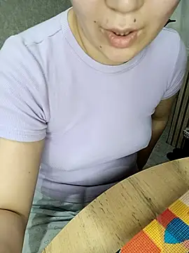 Emi_hot1 élő XXX-chatje