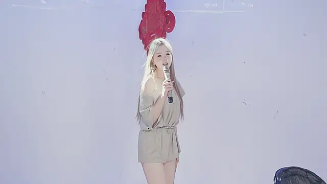 sweetgirls888 网络视讯表演