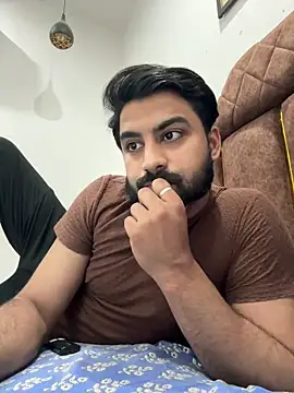 hottestboy03's Webcam Show