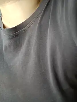 Chat +18 de Emi_hot1 ao vivo