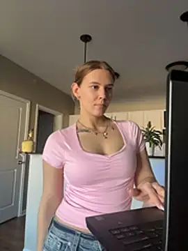 Онлайн чат XXX AllesandraLove