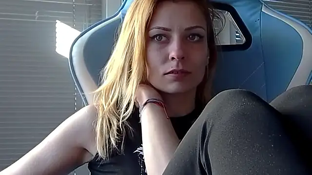 karo123421 Live XXX-chat