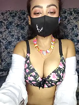 _DesigirlRoshni webcam show