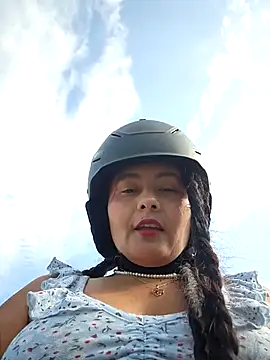 bellapatyのライブXXXチャット