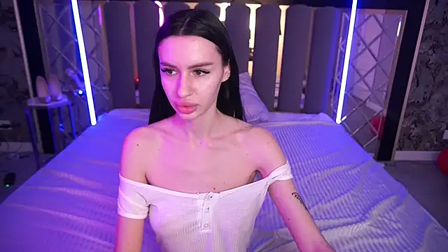 XXX chat uživo modela Snow_WhiteeeX