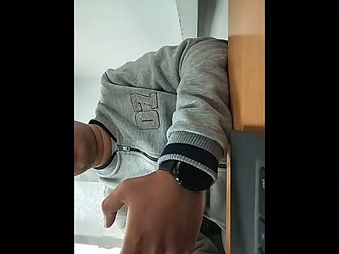 hotboy1487 Adlı Modelin Web Kamerası Şovu