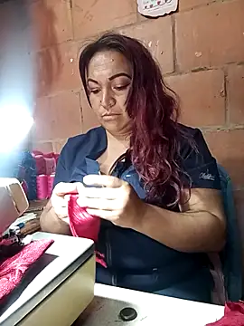 Chat +18 de isis_milove ao vivo