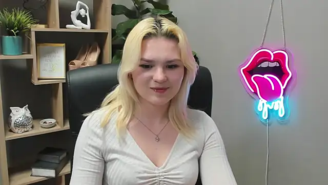 SweetLilyxo's Live XXX Chat