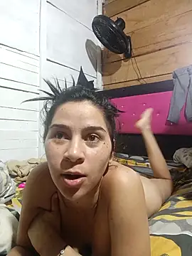 Sophia_Noah: διαδικτυακό σόου στην κάμερα