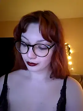 VelvetEve's Live XXX Chat