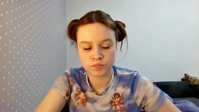 AmmymiaのライブXXXチャット