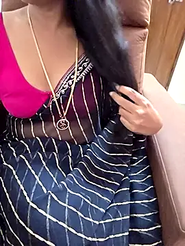 Roja-Telugu777 Live XXX-Chat