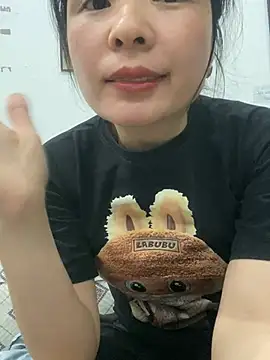 Ivy_Trix2 网络视讯表演