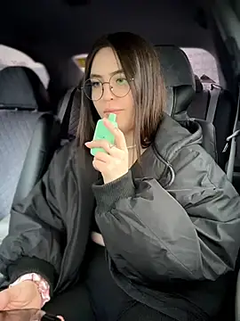 XXX chat uživo modela meow_girl