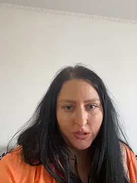 Gya__Lovely élő XXX-chatje