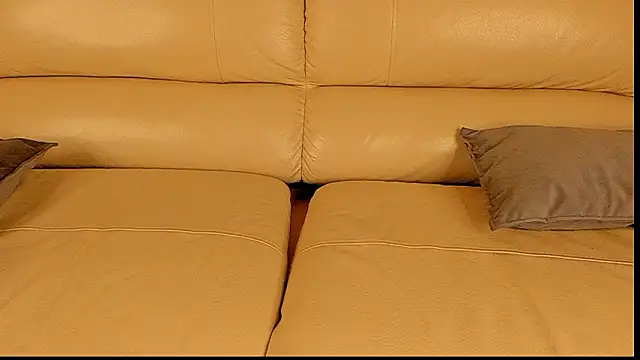 XXX chat uživo modela Secret_Touch