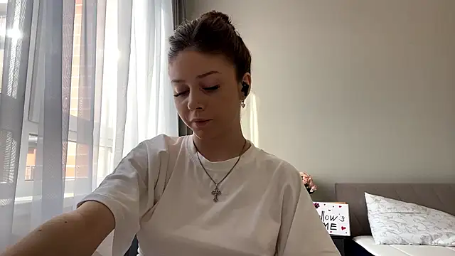 adelecloud Live XXX Chat