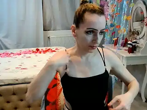 Онлайн чат XXX AnneDevrim