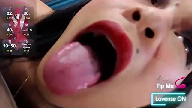 XxAsianTsCummerxX 网络视讯表演