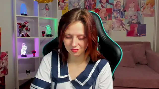 Chatroom XXX en direct de FreyaVey