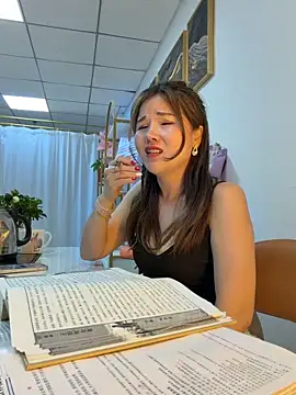 Efangfang 网络视讯表演