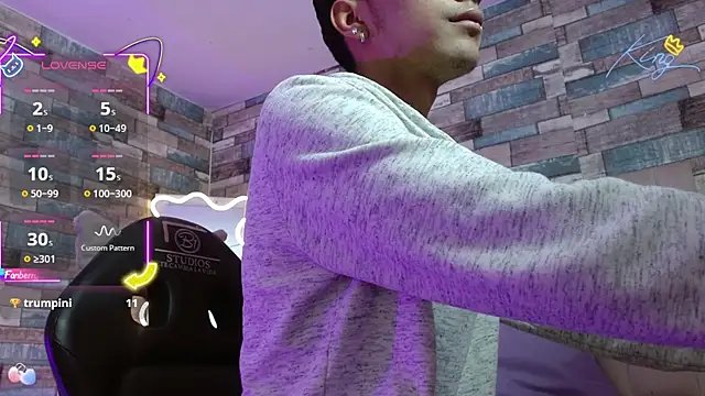 osamu_tay 网络视讯表演