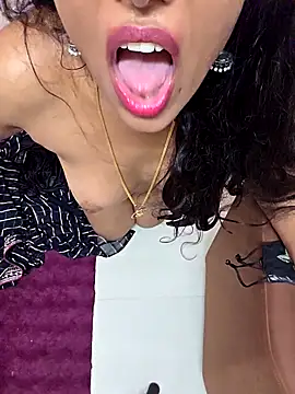 Roja-Telugu777 即時 XXX 聊天