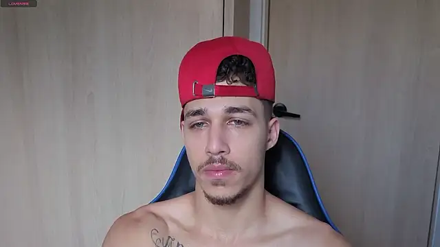 Chat XXX en directo de orionblaze69_