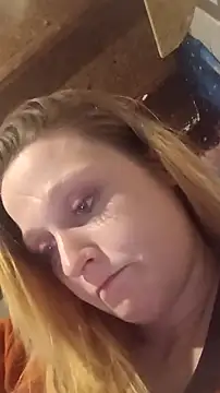 Queen2454n Live XXX chat