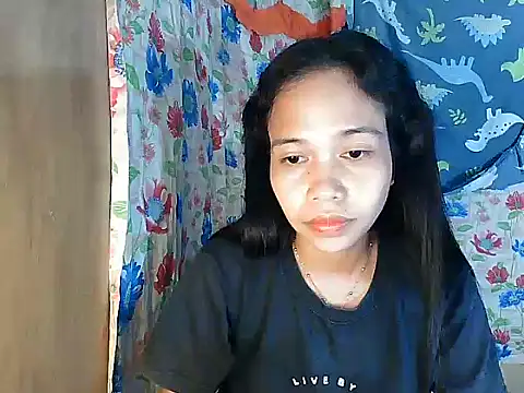 Chat +18 de PinaySkinnyGirl ao vivo