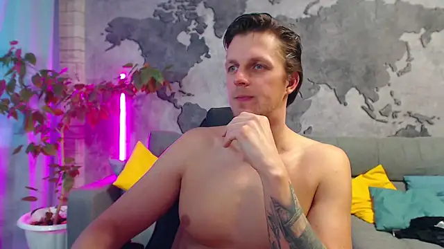 VikingChrisss Show in webcam