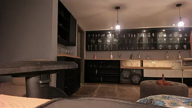 دردشة KylaMorrison الجنسية المباشرة