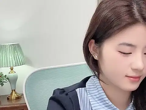 Pokazy przed kamerką – Nicole20266