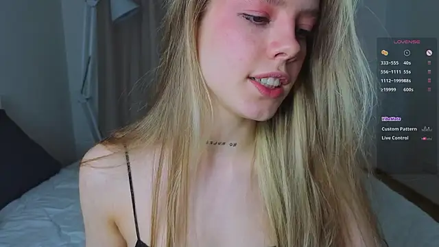 Онлайн чат XXX TiffinyMergist