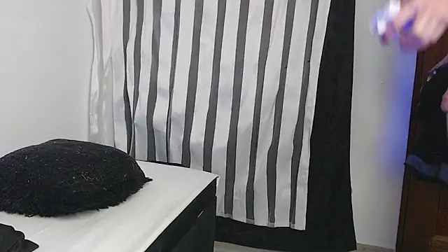 Ariana_Esteban07 Live XXX Chat