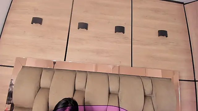 XXX chat uživo modela karol_lewiss