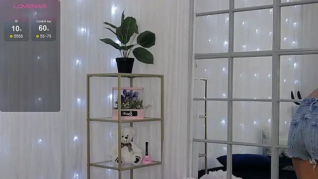 SarahRaynex's Live XXX Chat