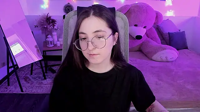 Chat +18 de VirtuallVoyant ao vivo