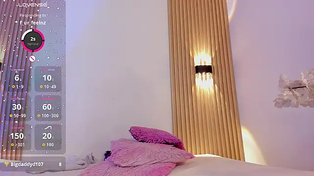 Chat +18 de LaylaEmber ao vivo