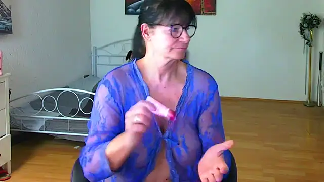 Sylly's Live XXX Chat