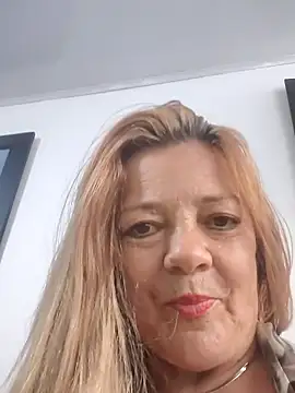 karlaanqui1 ওয়েবক্যাম শো