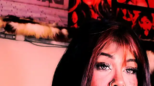 indian_dreamgirl élő XXX-chatje