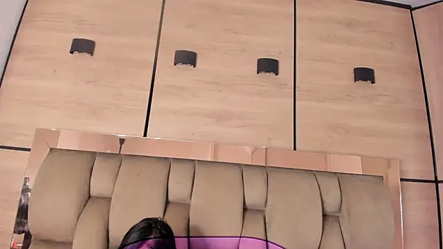 karol_lewiss Adlı Modelin Canlı XXX Sohbeti